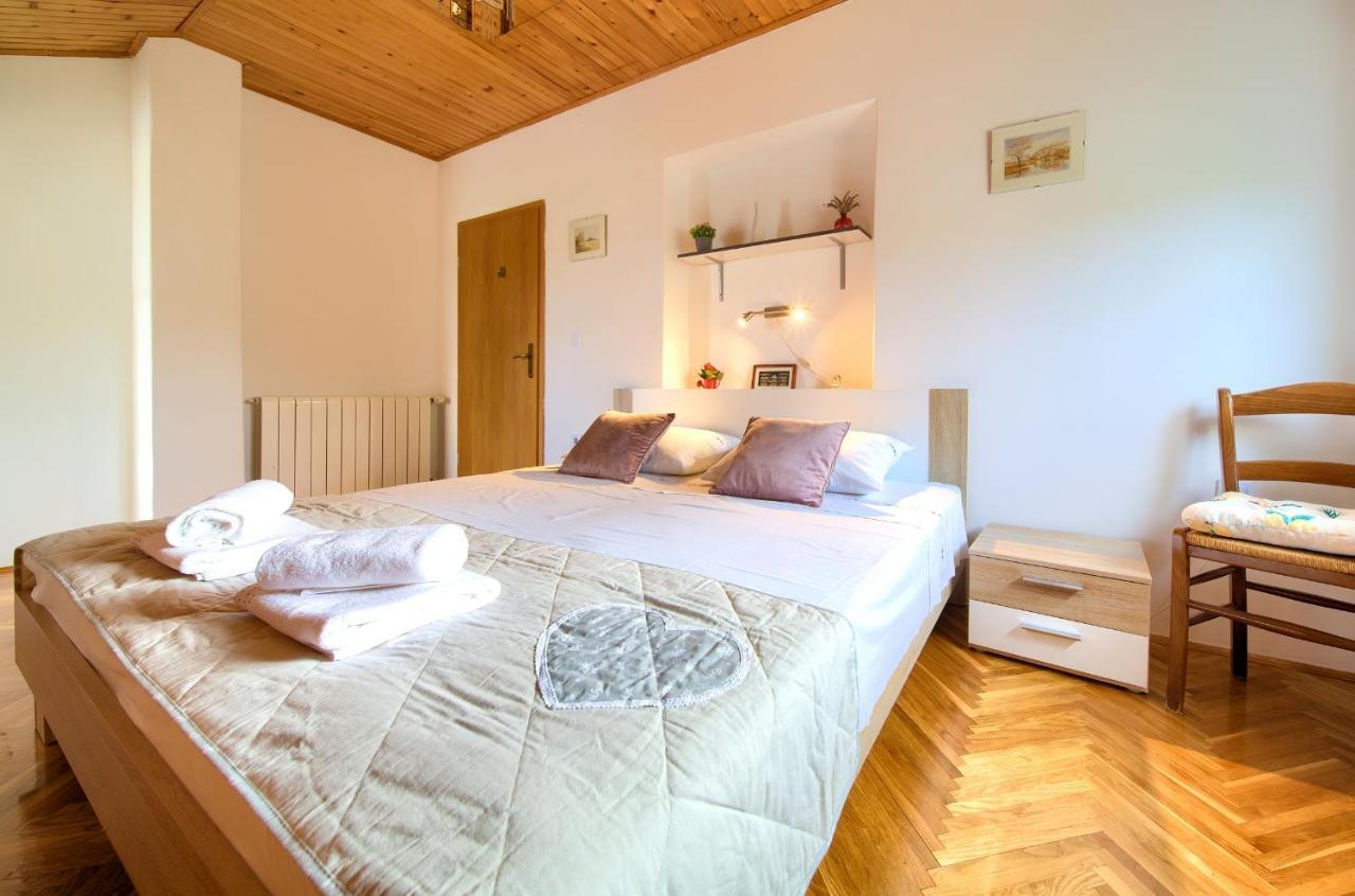 Apartment Lipovac Malinska Exterior foto